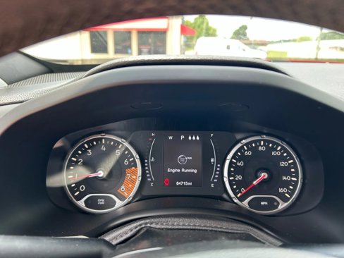 Used 2019 Jeep Renegade Latitude image 17