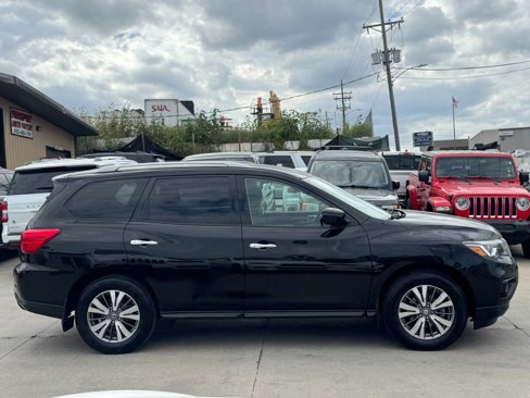 Used 2018 Nissan Pathfinder S image 6