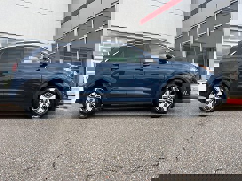 Used 2020 Kia Niro LX image 22