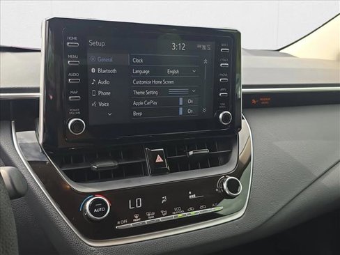 Used 2020 Toyota Corolla LE image 11