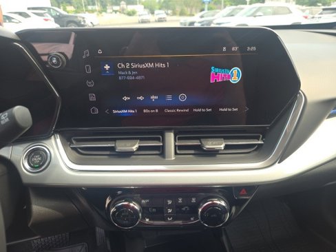 New 2025 Chevrolet Trax LT w/ Driver Confidence Package image 19
