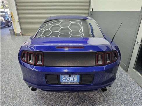Used 2013 Ford Mustang Coupe image 4