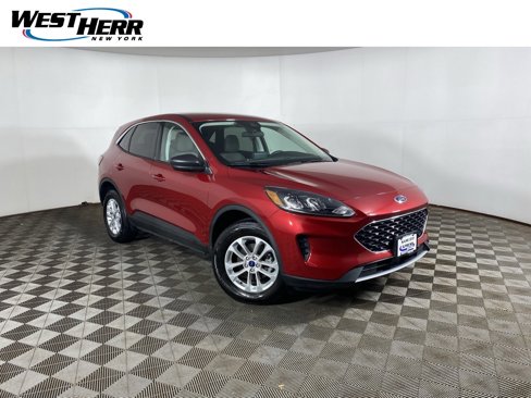 Used 2022 Ford Escape SE image 1