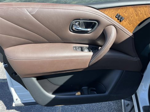 Used 2017 INFINITI QX80 Limited image 25