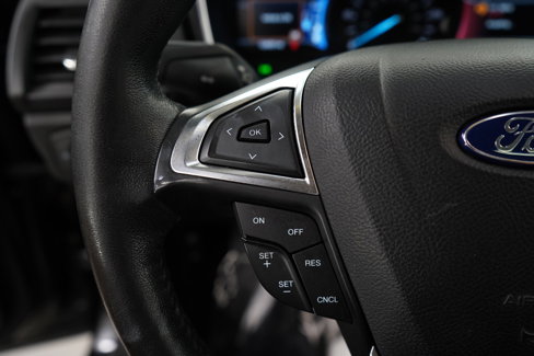 Used 2017 Ford Fusion Titanium image 18