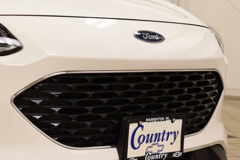 Used 2020 Ford Escape Titanium w/ Titanium Premium Package 2.0 image 11