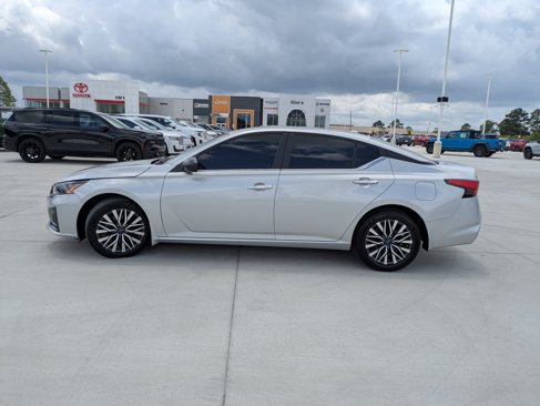 Used 2024 Nissan Altima 2.5 SV image 4