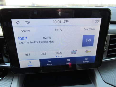 Used 2022 Ford Explorer XLT w/ Equipment Group 202A image 17