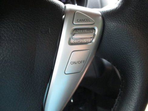 Used 2017 Nissan Versa SL image 37