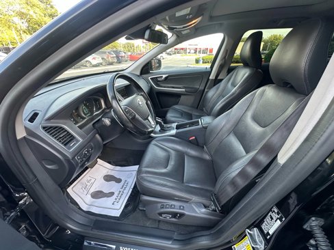 Used 2015 Volvo XC60 T6 Premier Plus image 11
