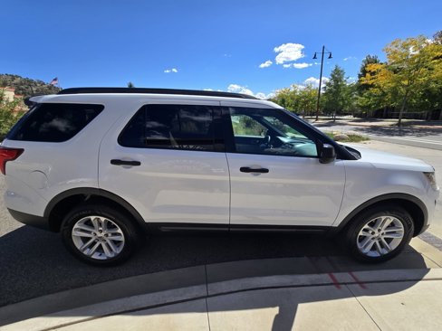 Used 2017 Ford Explorer 4WD image 6