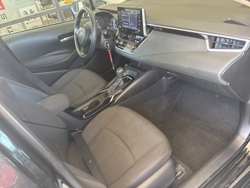 Used 2021 Toyota Corolla LE image 25