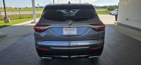 Used 2018 Buick Enclave Essence image 7