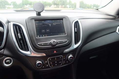 Used 2019 Chevrolet Equinox LT image 16
