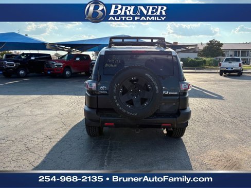 Used 2007 Toyota FJ Cruiser 4WD image 8