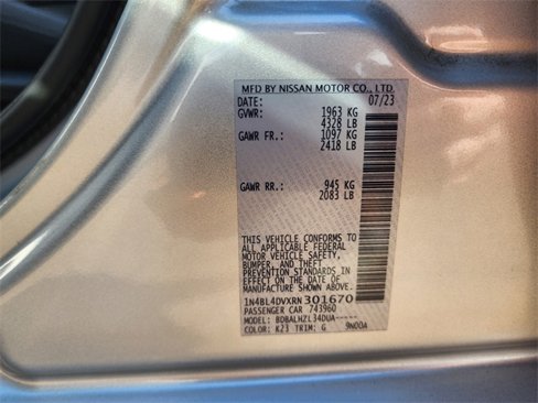 Used 2024 Nissan Altima 2.5 SV image 29