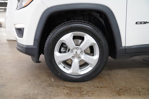 Used 2017 Jeep Compass Latitude w/ Popular Equipment Group image 16