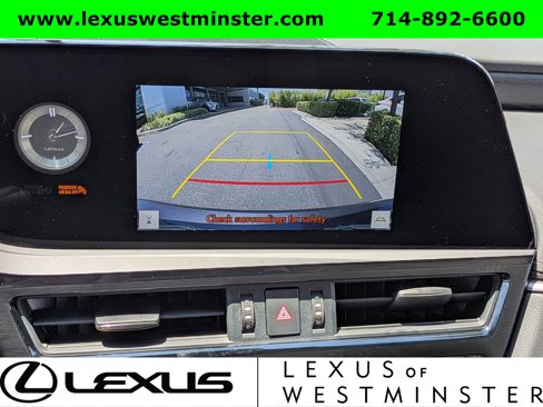 Certified 2024 Lexus ES 300h w/ Premium Package image 21