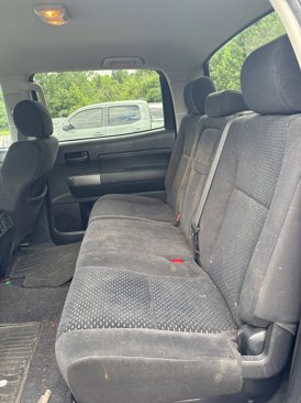 Used 2013 Toyota Tundra 4x4 CrewMax image 10