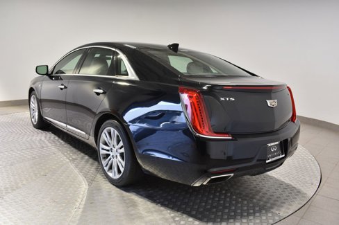 Used 2019 Cadillac XTS Luxury image 5