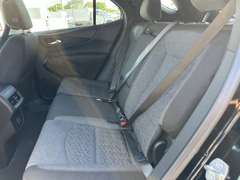 Used 2023 Chevrolet Equinox LT image 30