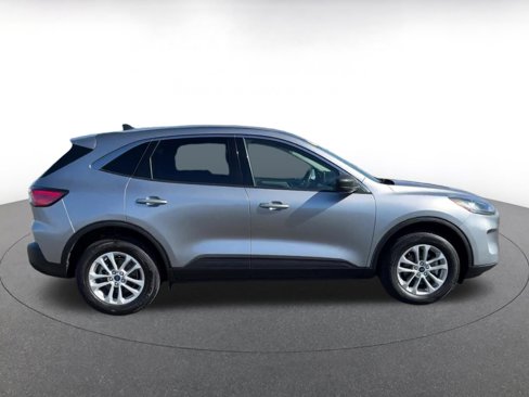 Used 2022 Ford Escape SE image 16