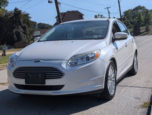 Used 2018 Ford Focus Electric Hatchback image 11