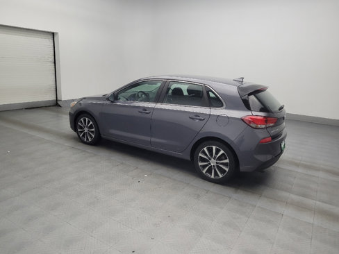 Used 2018 Hyundai Elantra GT image 3