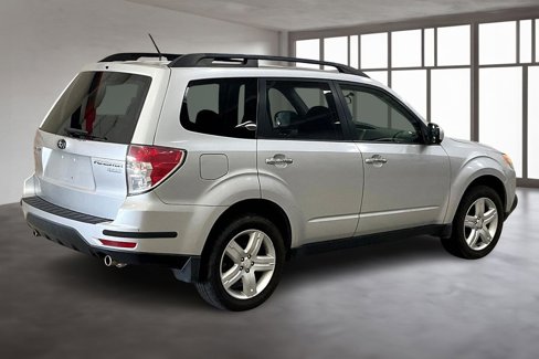 Used 2010 Subaru Forester 2.5X Premium image 2
