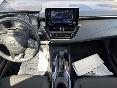Used 2022 Toyota Corolla LE image 17