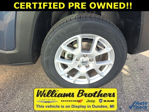 Certified 2022 Jeep Renegade Latitude w/ Convenience Group image 10