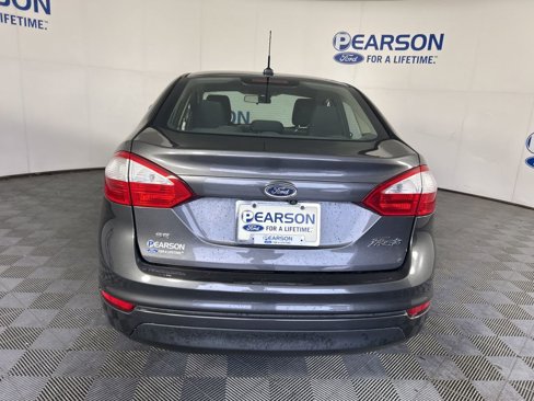 Used 2018 Ford Fiesta SE image 5