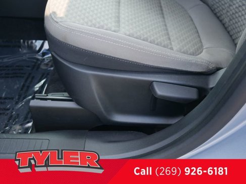Used 2022 Ford Escape SE w/ Cold Weather Package image 23