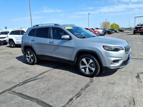 Used 2019 Jeep Cherokee Limited w/ Luxury Group image 2