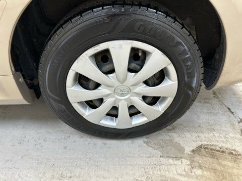 Used 2010 Toyota Corolla LE image 11