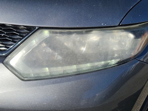 Used 2015 Nissan Rogue SV w/ SV Premium Package image 10