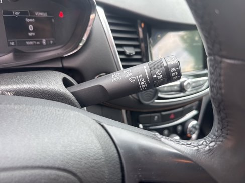 Used 2018 Chevrolet Trax Premier image 19