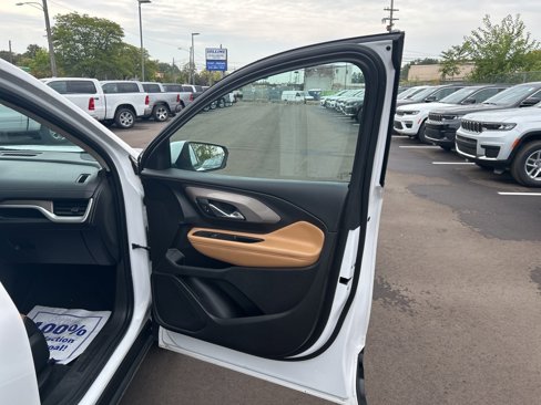 Used 2018 GMC Terrain SLT image 16
