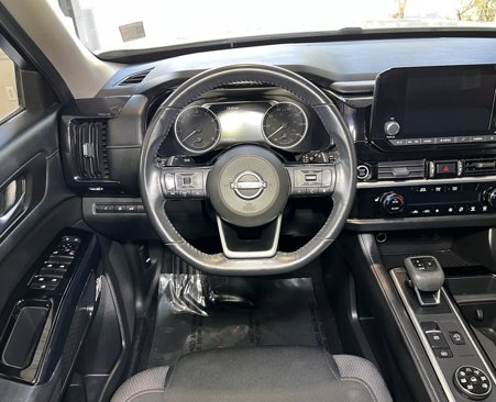 Used 2022 Nissan Pathfinder SV w/ SV Premium Package image 16