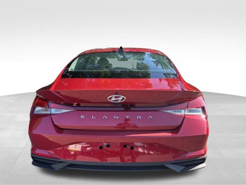 Certified 2023 Hyundai Elantra SEL w/ Convenience Package image 4