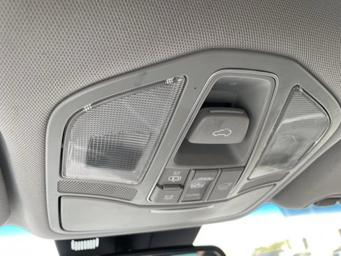 Used 2017 Hyundai Santa Fe Limited image 27