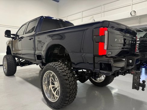 Used 2023 Ford F250 Platinum image 17