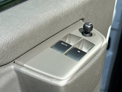 Certified 2023 GMC Savana 2500 w/ Driver Convenience Package image 17