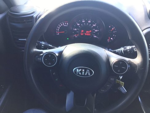 Used 2019 Kia Soul + image 8