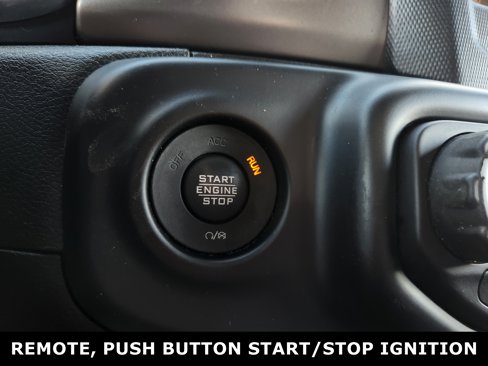 Used 2022 Jeep Wrangler Unlimited Sport image 2