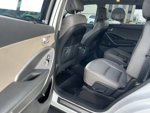 Used 2017 Hyundai Santa Fe Limited image 29