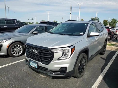 Used 2022 GMC Terrain SLE w/ Driver Convenience Package image 11