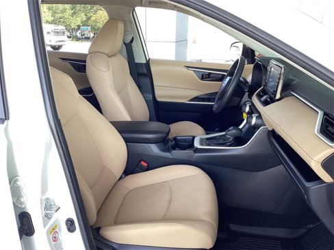 Used 2019 Toyota RAV4 LE image 26