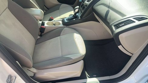 Used 2014 Ford Focus SE image 16
