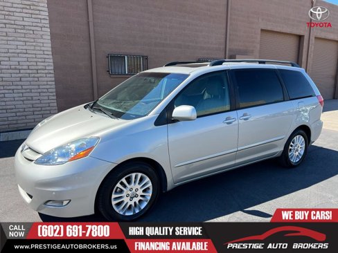 Used 2010 Toyota Sienna XLE Limited image 3